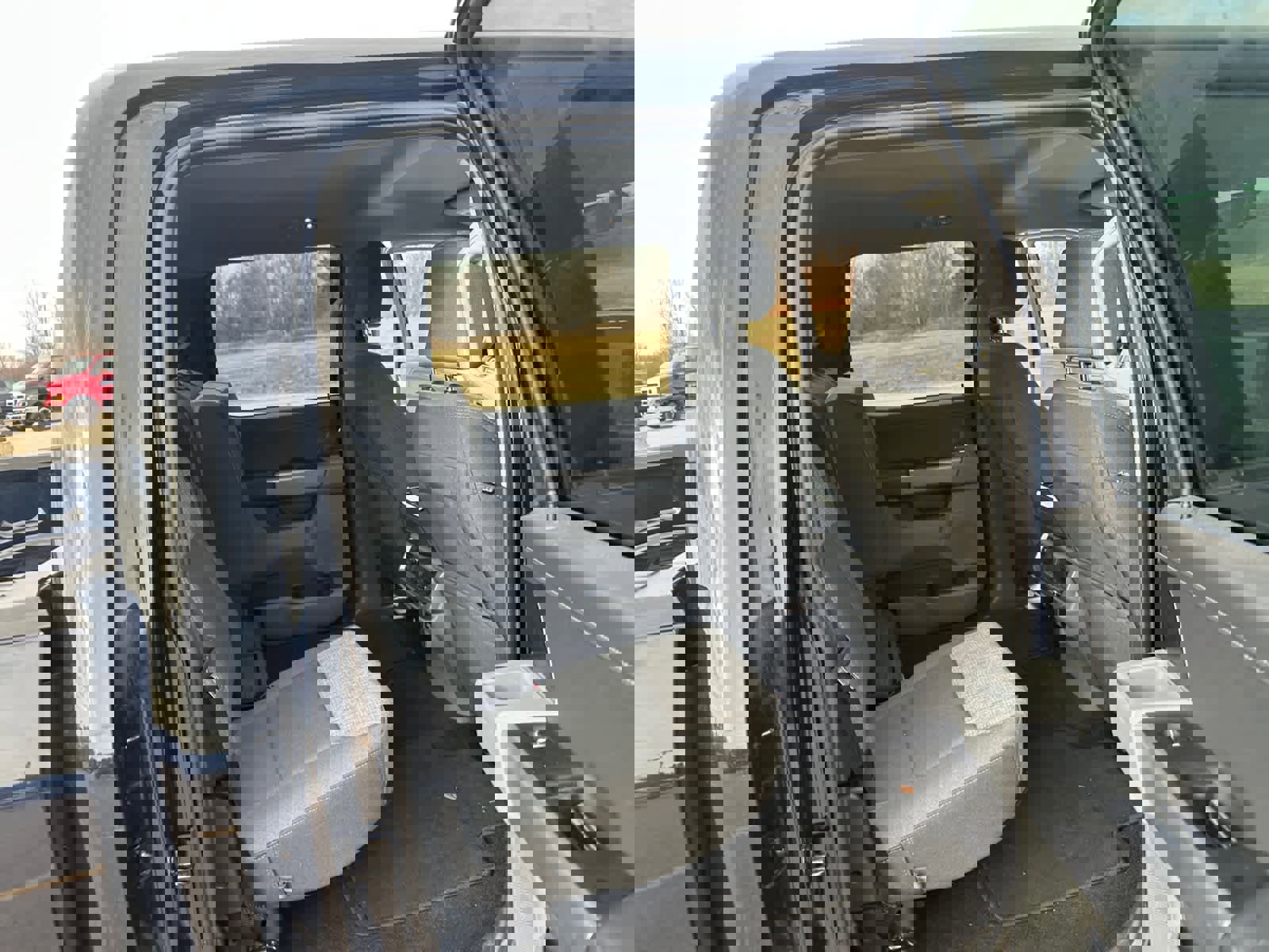 Certified 2022 Ford F150 XLT w/ Equipment Group 302A High image 18