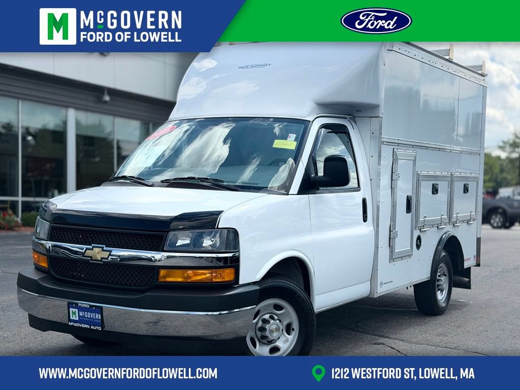 Used 2025 Chevrolet Express 3500 w/ Power Convenience Package RWD image 1