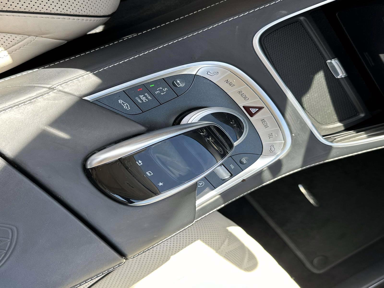 Used 2016 Mercedes-Benz Maybach S 600 image 22