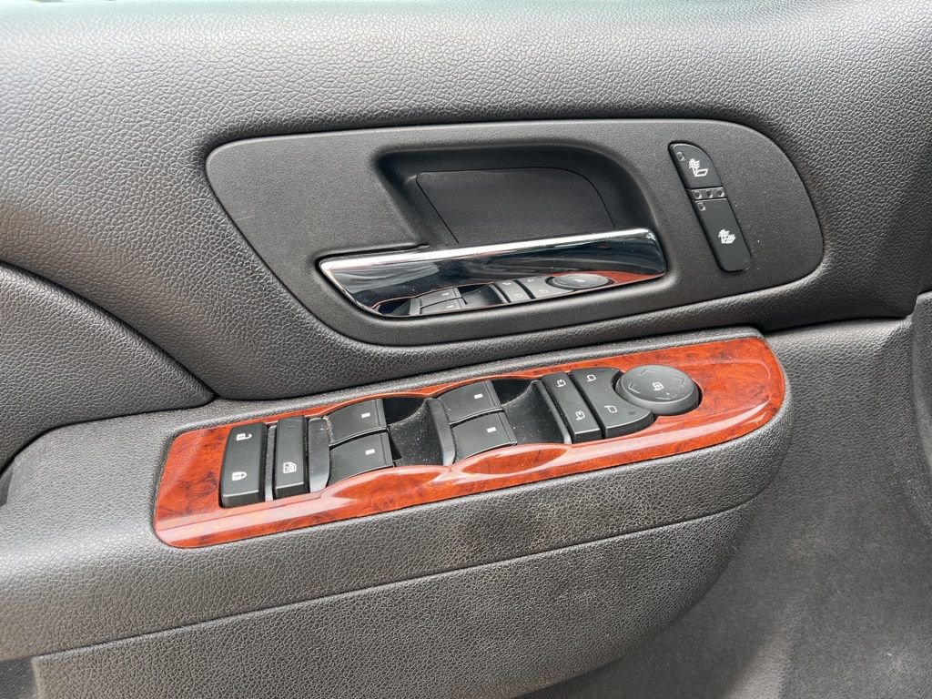 Used 2012 Chevrolet Tahoe LT w/ Texas Edition RWD image 9