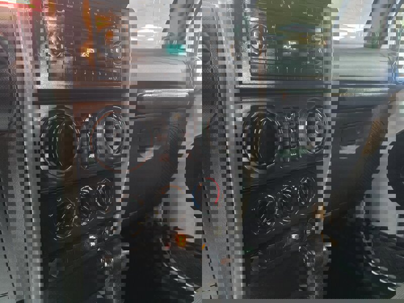 Used 2007 Jeep Wrangler Unlimited Sahara image 19