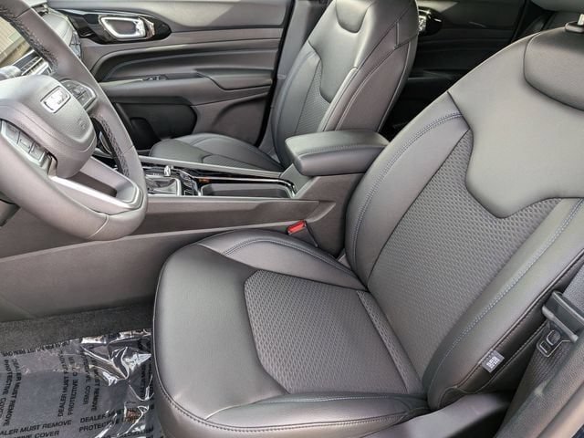 New 2026 Jeep Compass Latitude AWD/4WD image 16