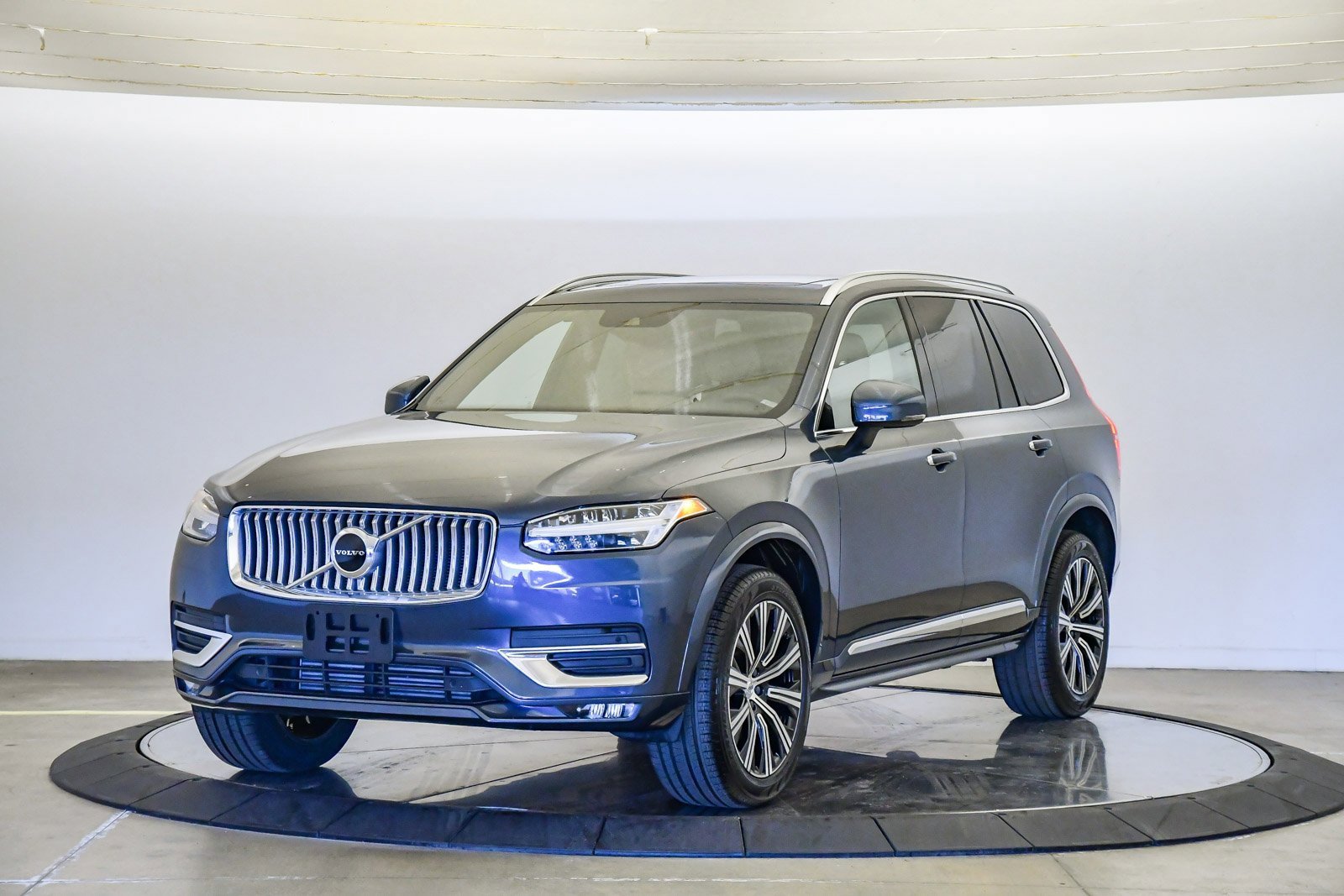 Certified 2022 Volvo XC90 T6 Inscription image 1