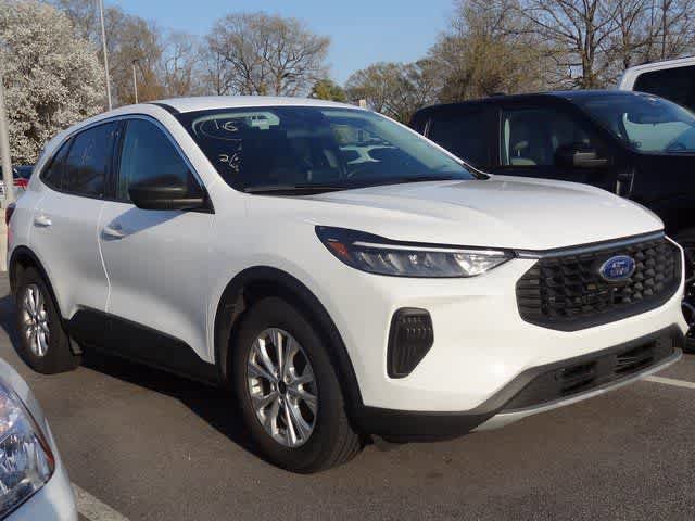 Used 2024 Ford Escape Active FWD image 3