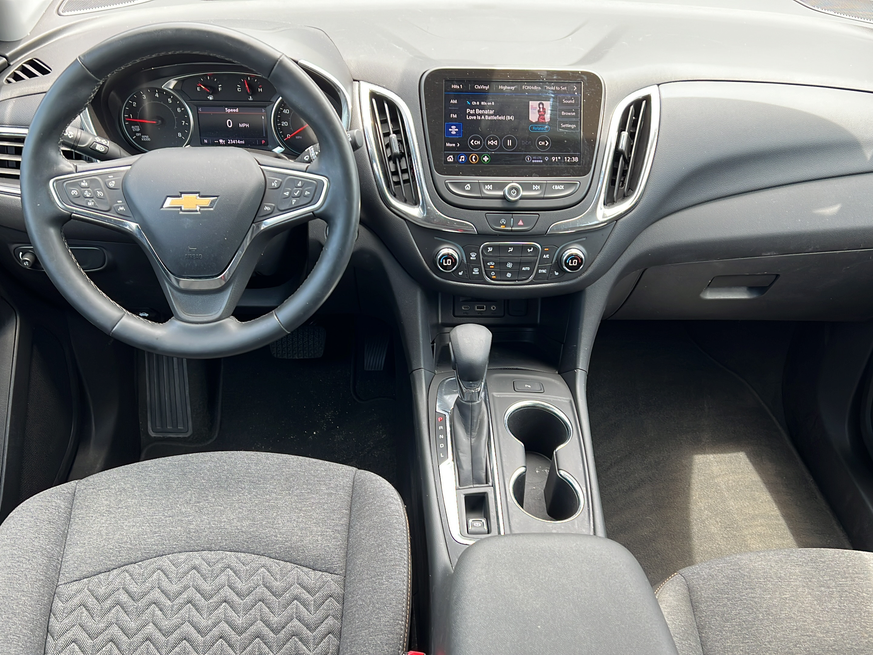 Used 2024 Chevrolet Equinox LT FWD image 11