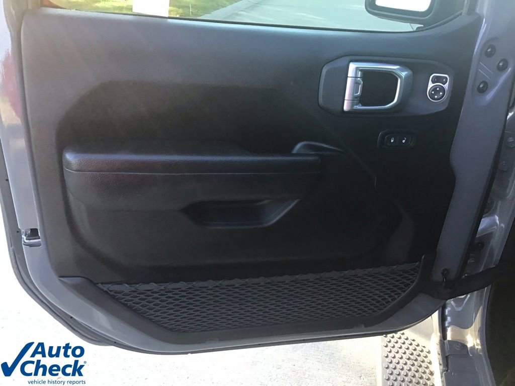 Used 2023 Jeep Wrangler Unlimited Rubicon image 21