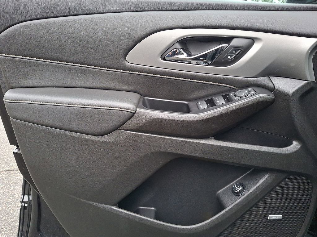 Used 2023 Chevrolet Traverse LT w/ LT Premium Package image 15