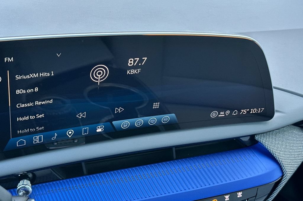 New 2027 Cadillac Optiq Luxury RWD image 21