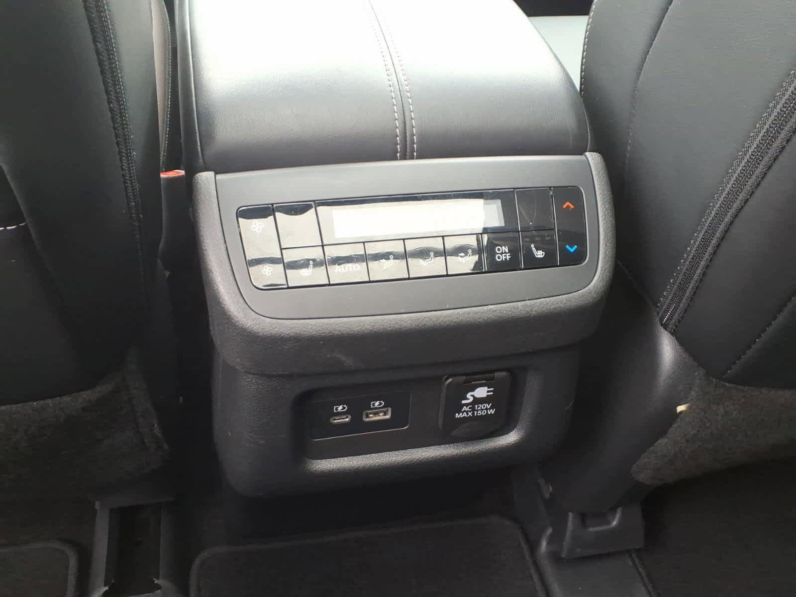 Used 2023 Nissan Pathfinder Platinum w/ Cargo Package image 14