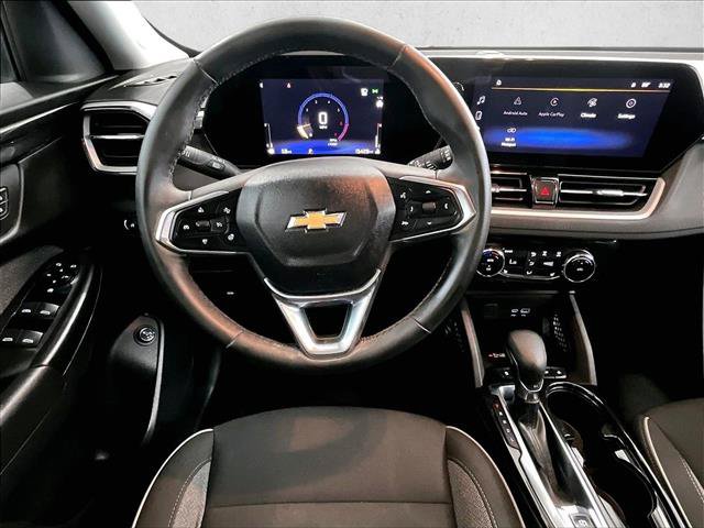 Used 2024 Chevrolet TrailBlazer LT w/ Convenience Package FWD image 7