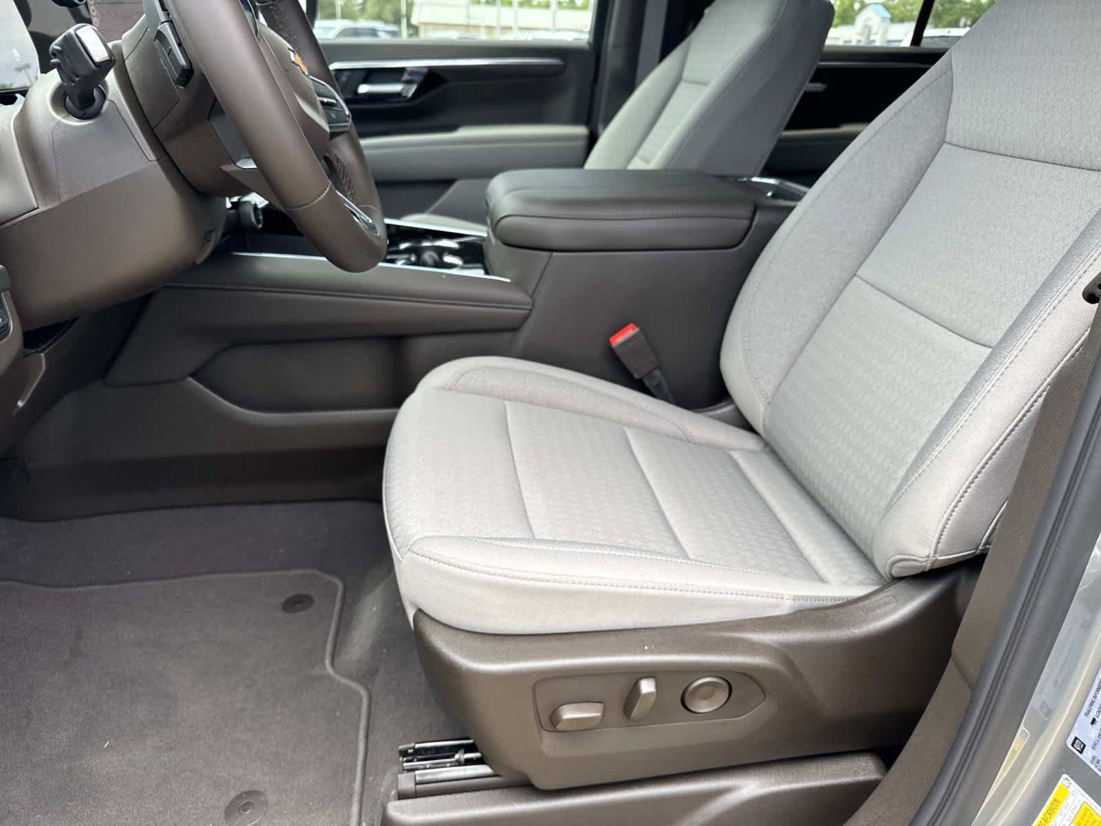 New 2026 Chevrolet Tahoe LS w/ Max Trailering Package AWD/4WD image 12