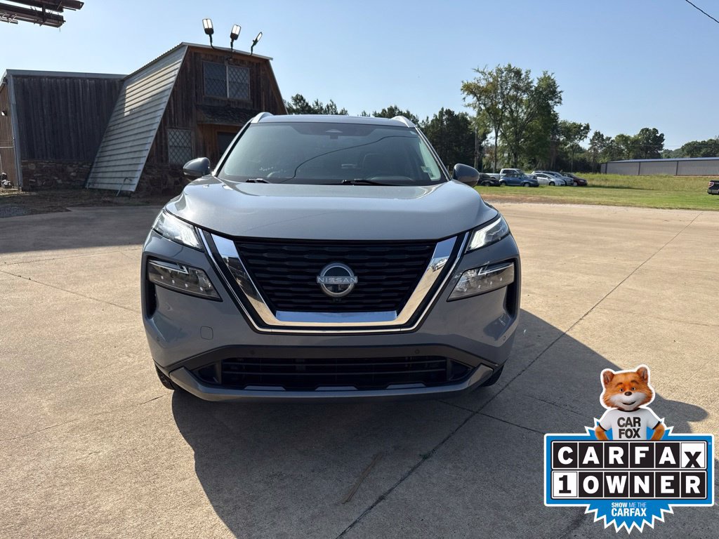 Used 2023 Nissan Rogue SL w/ SL Premium Package FWD image 2