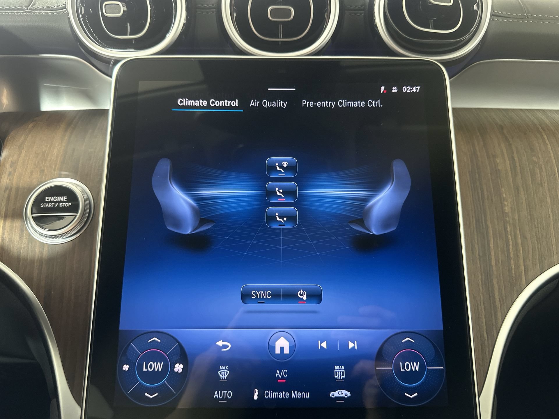 Used 2025 Mercedes-Benz GLC 350e 4MATIC image 19