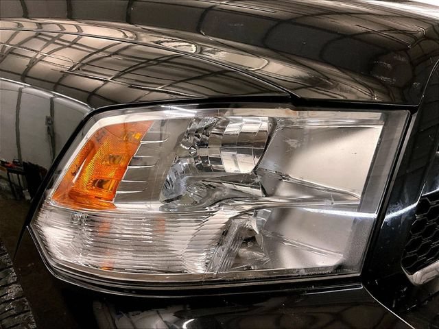 Used 2019 RAM 1500 Express w/ Express Value Package AWD/4WD image 27
