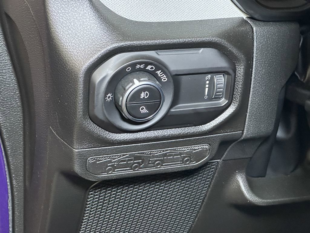 New 2026 Jeep Gladiator Sport AWD/4WD image 18