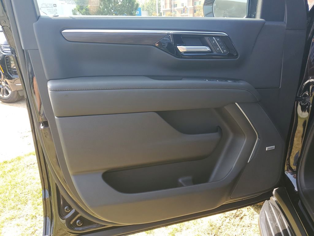 New 2026 Chevrolet Suburban LT w/ Comfort Package image 22