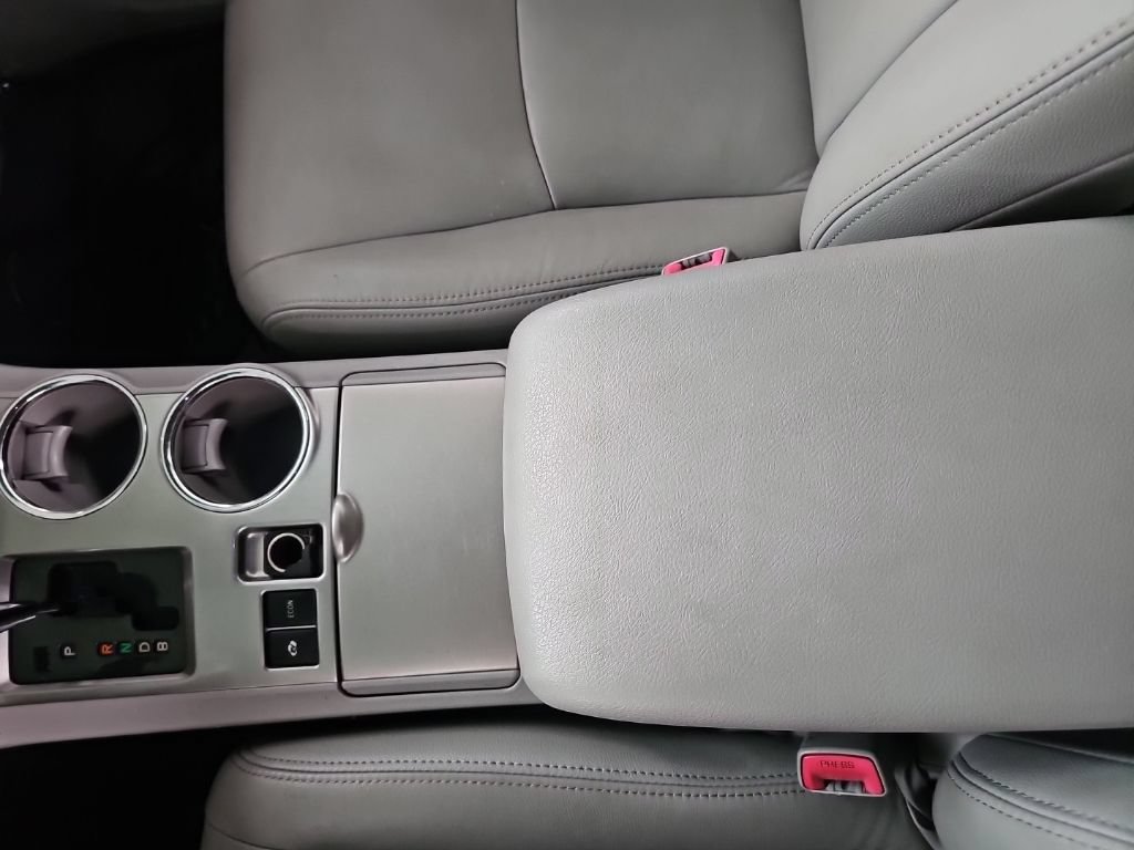 Used 2013 Toyota Highlander 4WD Hybrid image 29