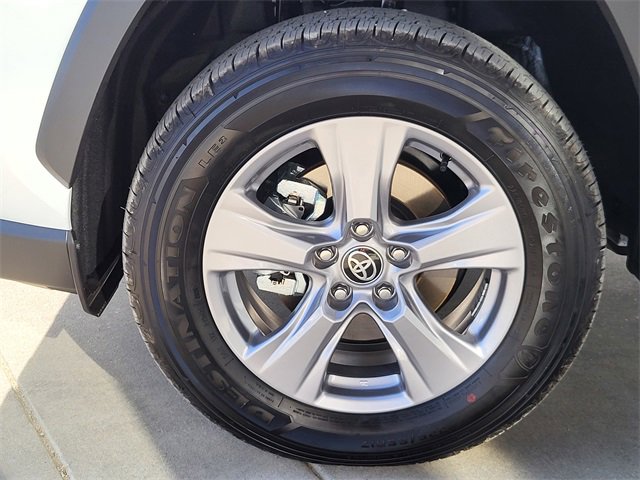 Used 2025 Toyota RAV4 XLE image 8