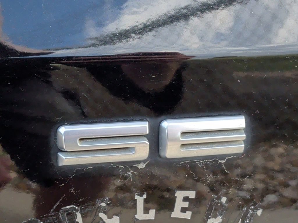 Used 2021 Ford Escape SE w/ SE Sport Appearance Package FWD image 9