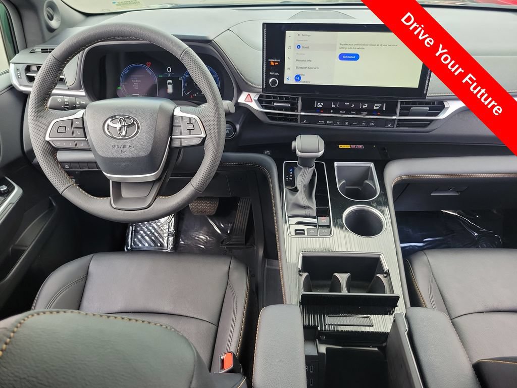 Used 2026 Toyota Sienna XLE Woodland Edition AWD/4WD image 4