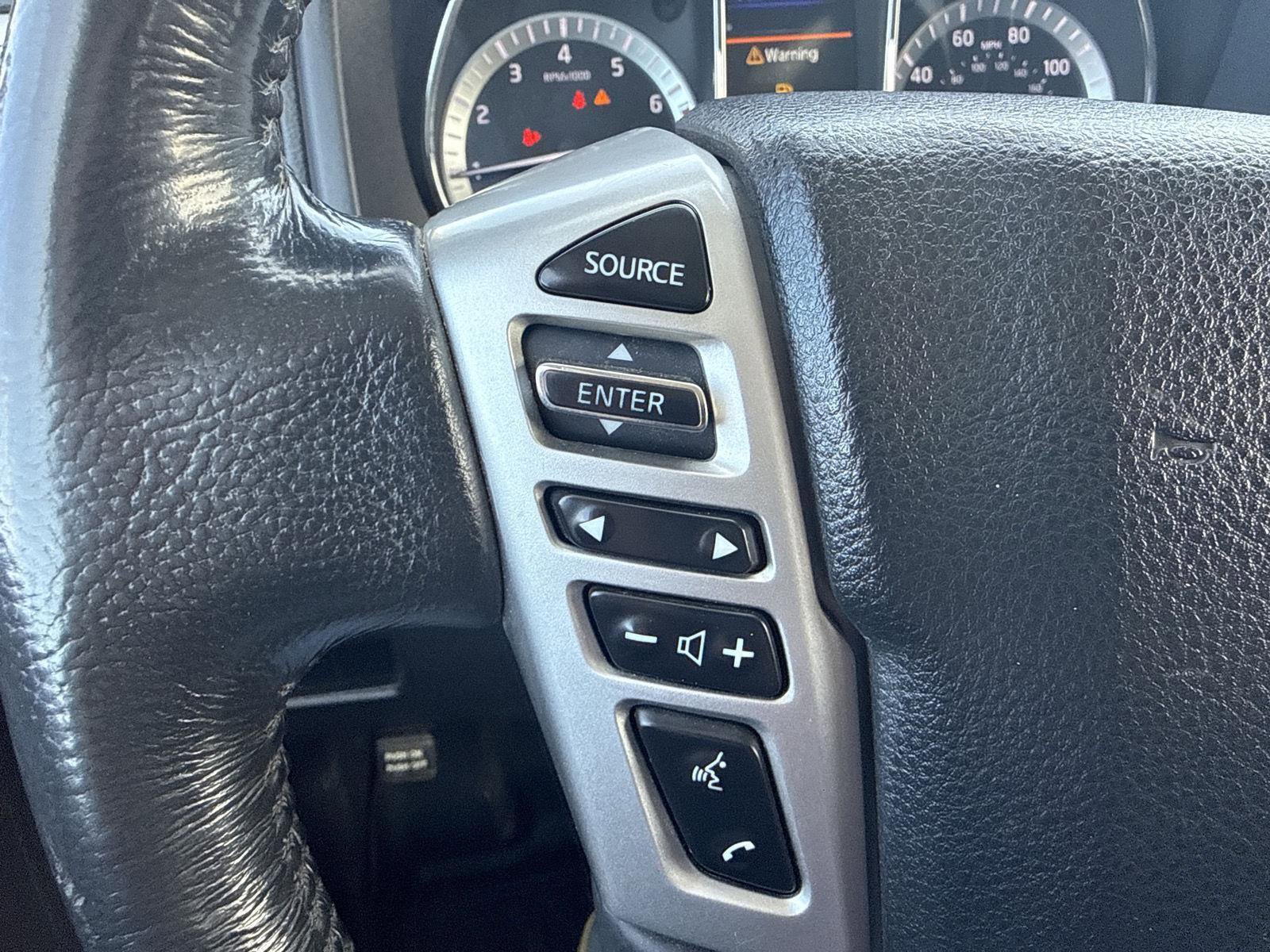 Used 2019 Nissan Titan SV w/ SV Convenience Package image 23