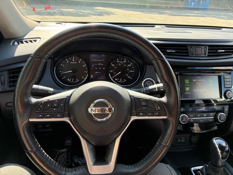 Used 2018 Nissan Rogue SL AWD/4WD image 28