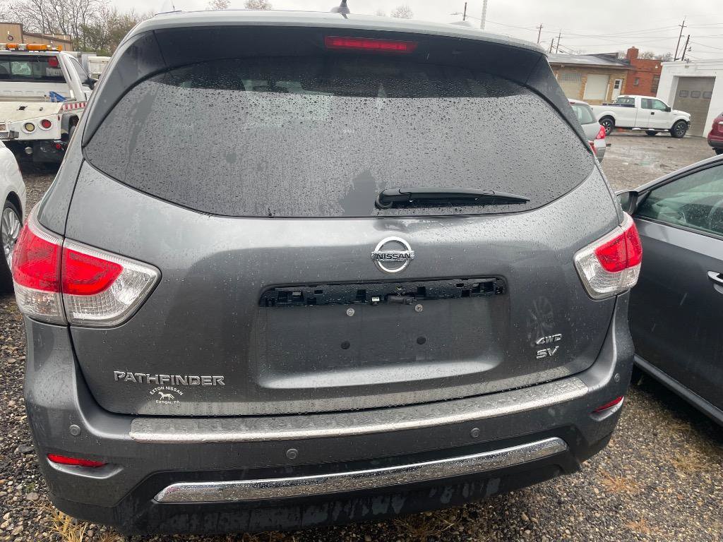 Used 2015 Nissan Pathfinder SV w/ Cargo Package image 6