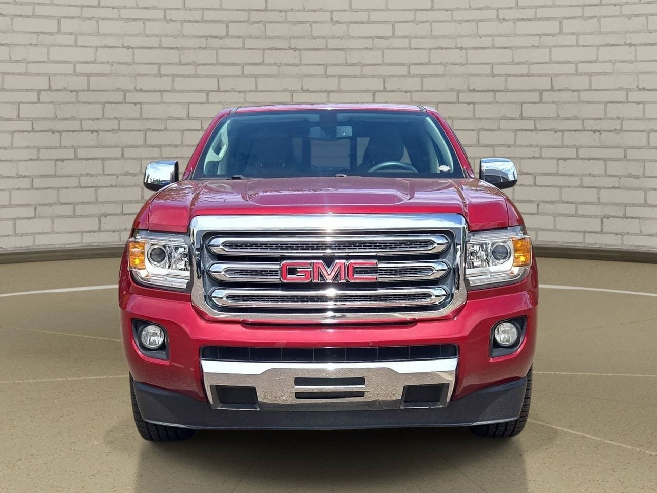 Used 2018 GMC Canyon SLT RWD image 2