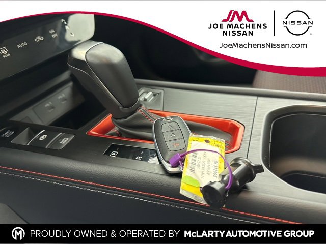 Certified 2025 Nissan Kicks SR w/ Illumination Package image 27