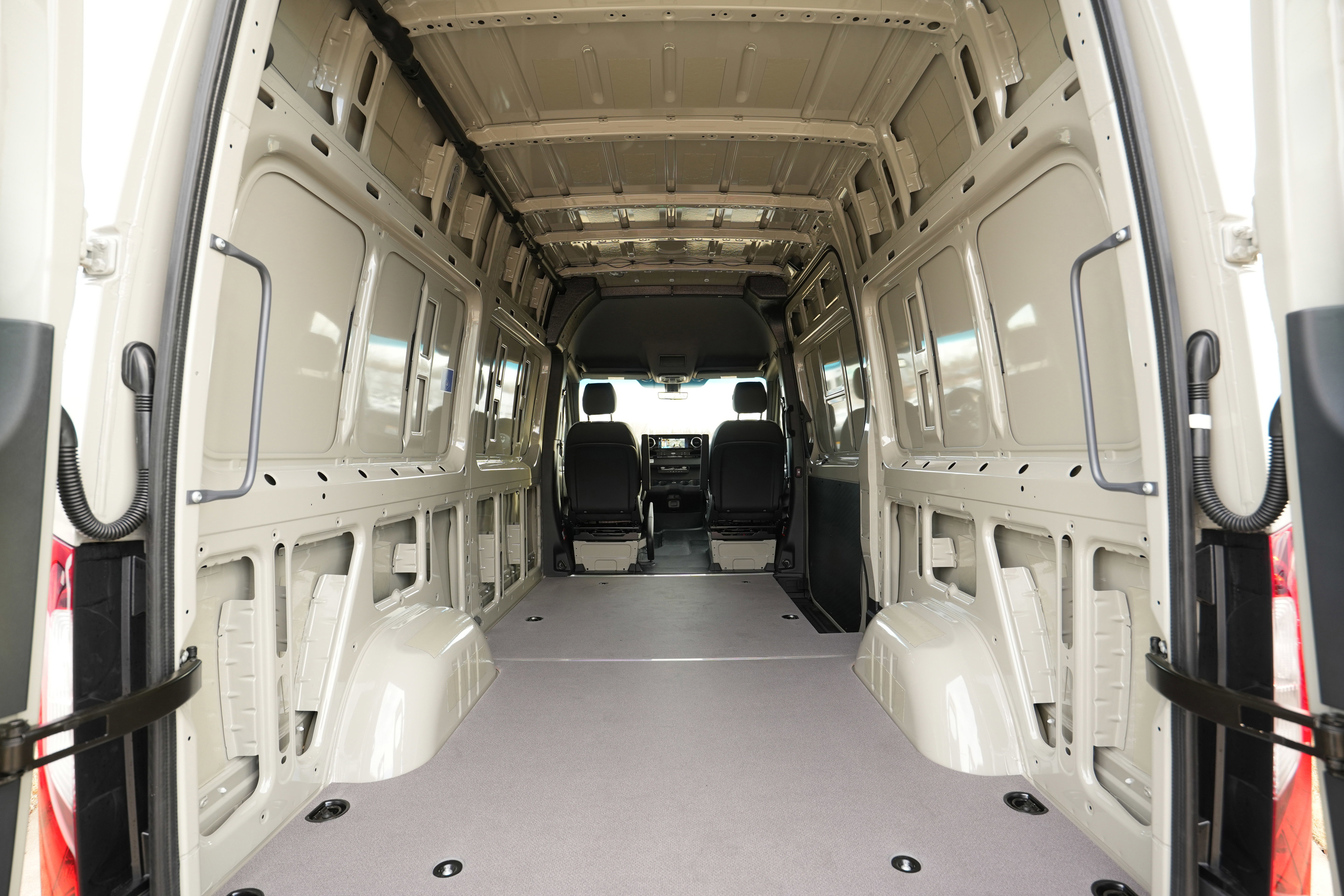 New 2026 Mercedes-Benz Sprinter 2500 image 8
