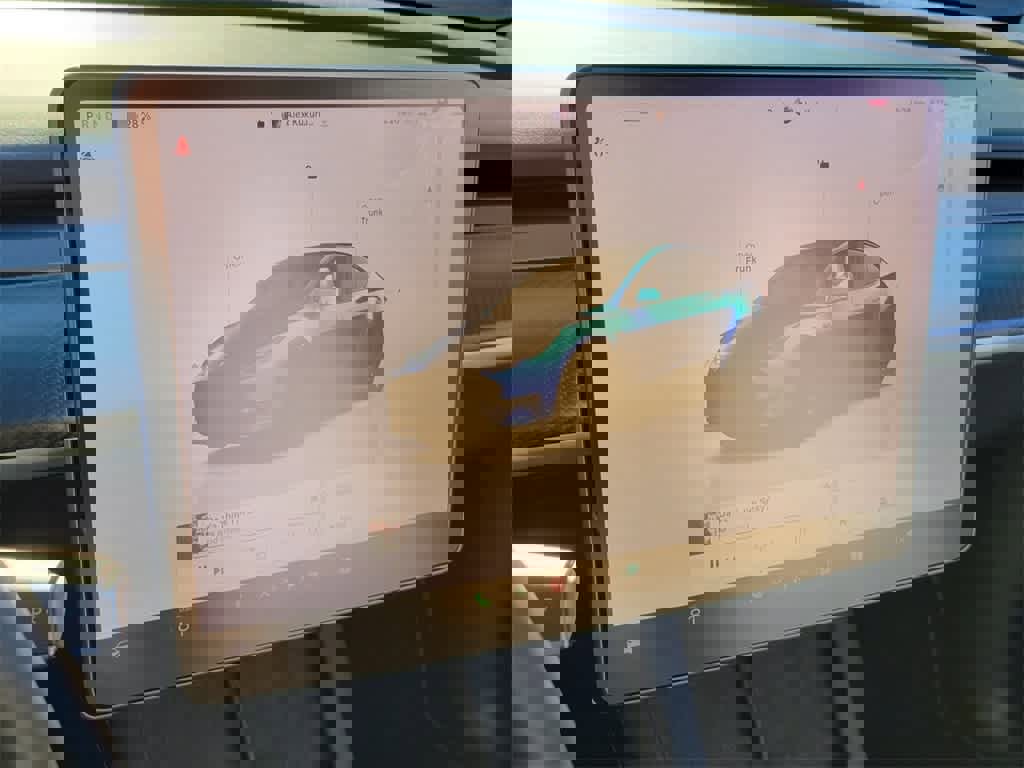 Used 2023 Tesla Model Y Long Range image 21