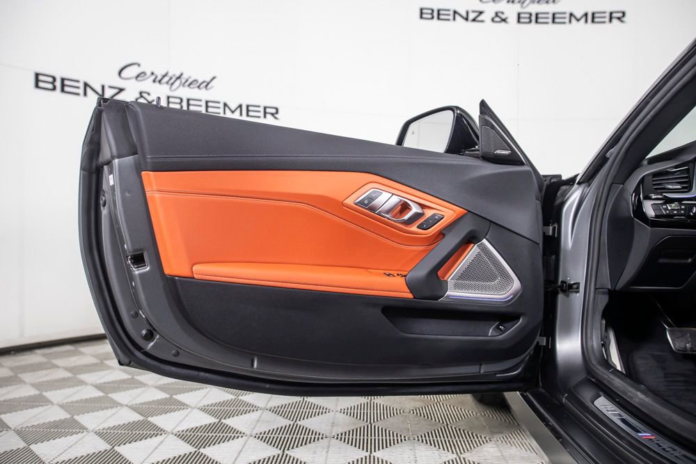 Used 2024 BMW Z4 M40i w/ Premium Package image 20
