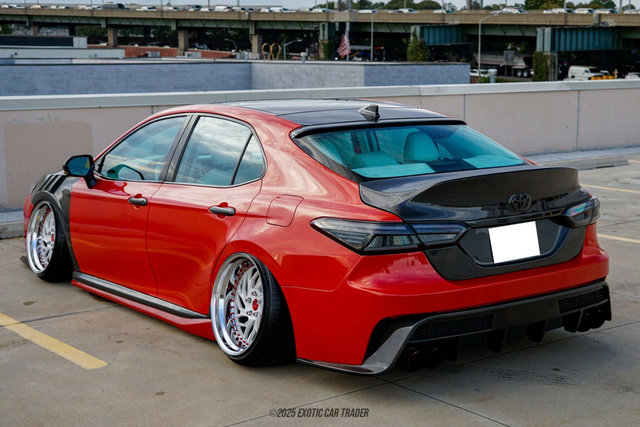 Used 2019 Toyota Camry XSE image 6