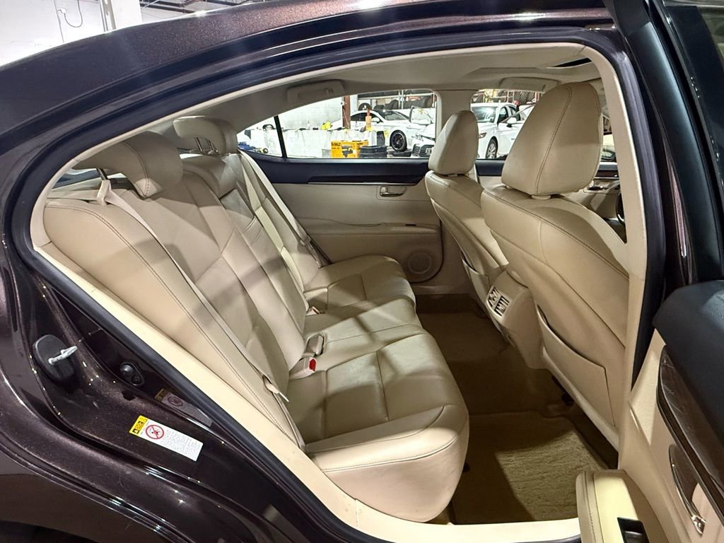 Used 2013 Lexus ES 350 w/ Premium Pkg image 10