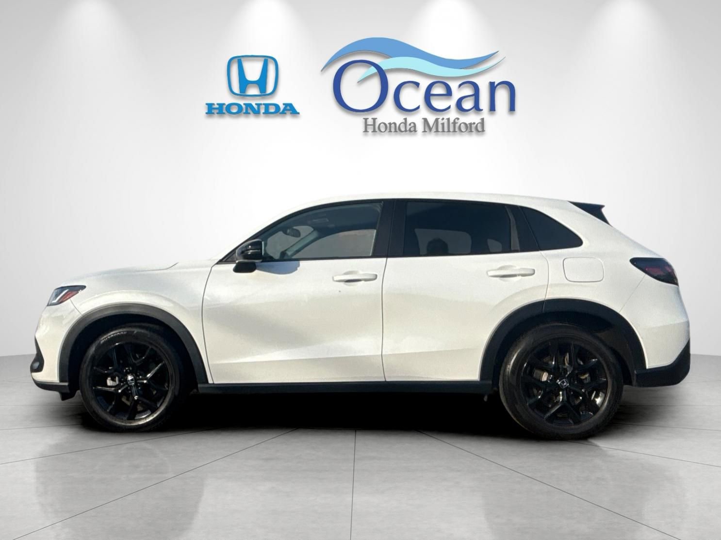 Used 2023 Honda HR-V Sport image 6