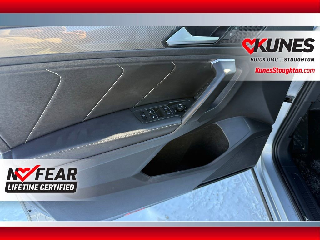 Used 2023 Volkswagen Tiguan SE image 19