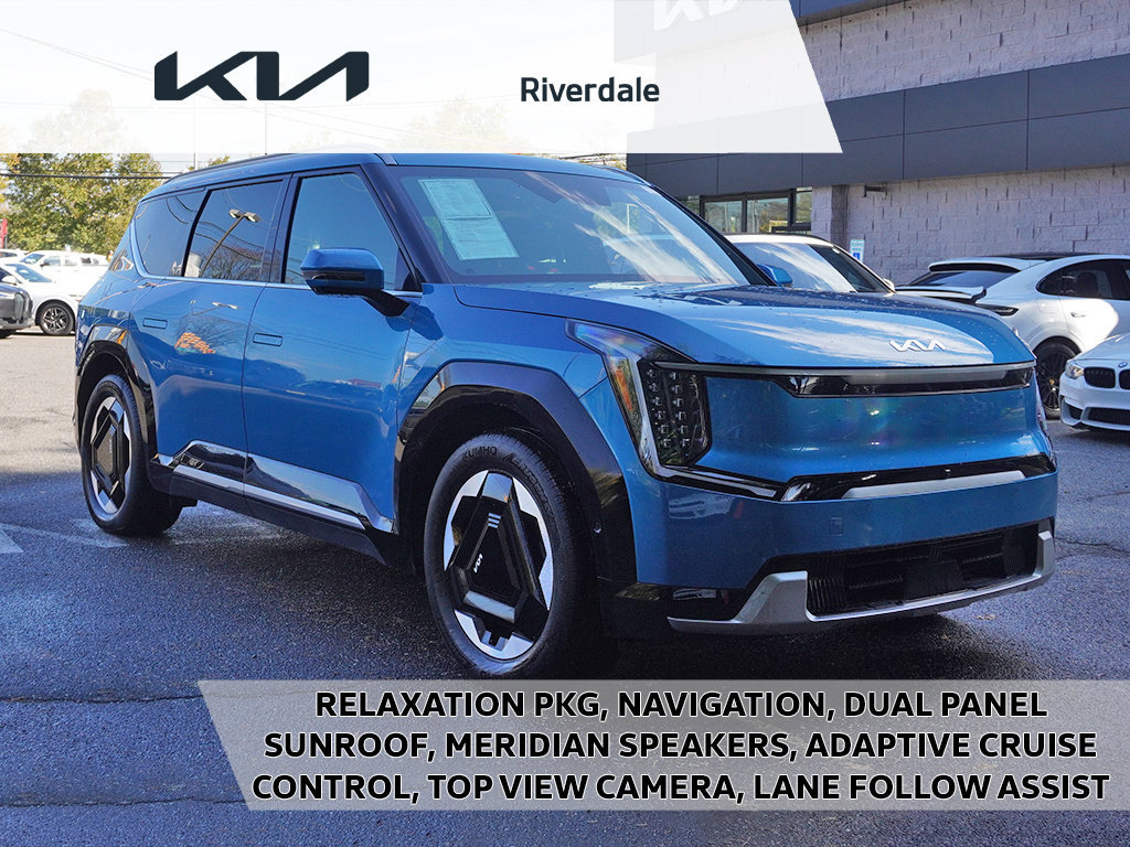 Used 2024 Kia EV9 Land AWD/4WD image 1