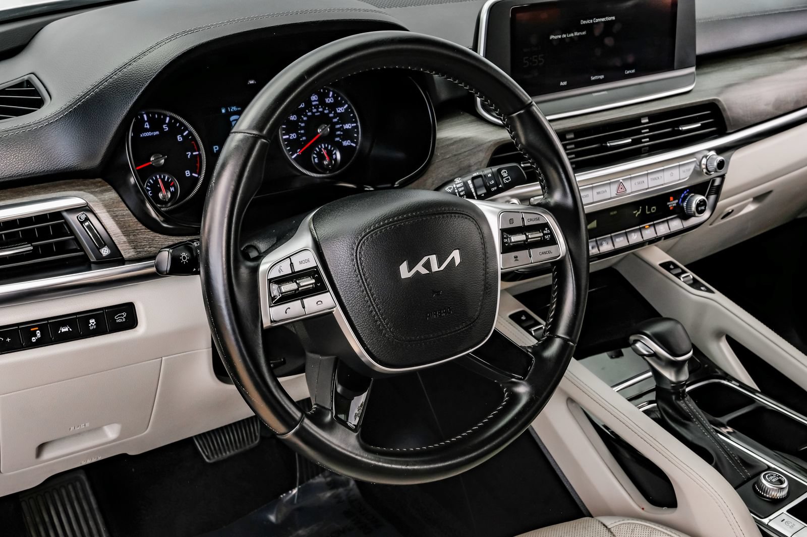 Used 2022 Kia Telluride EX w/ EX Premium Package FWD image 14