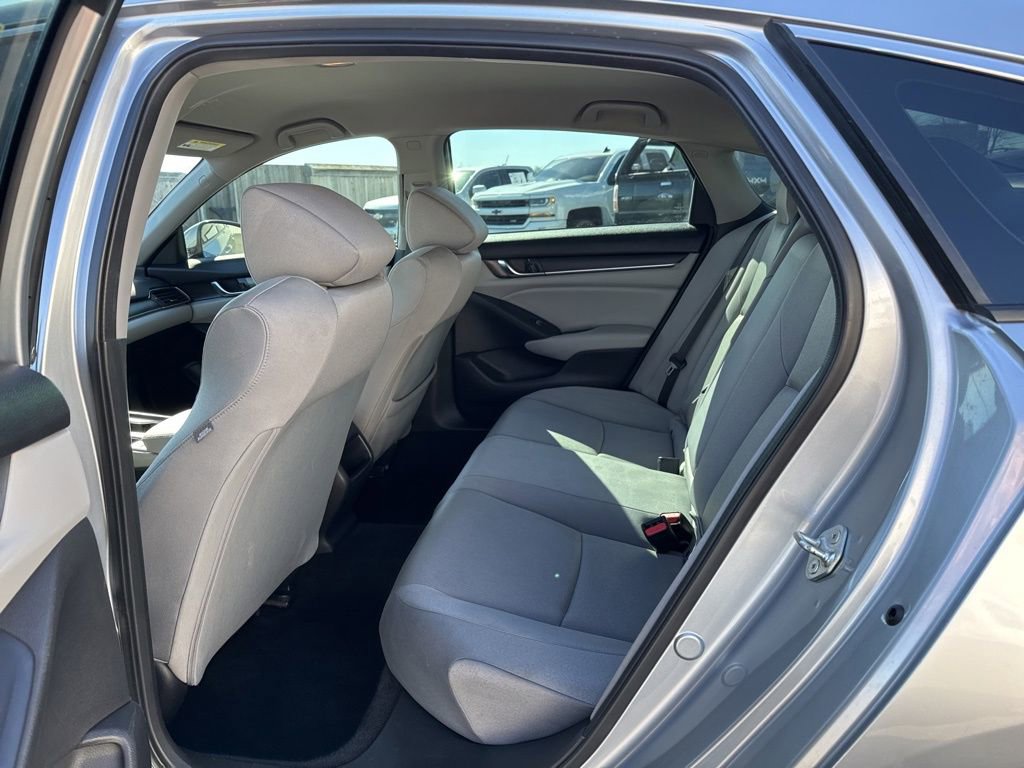 Used 2018 Honda Accord LX image 29