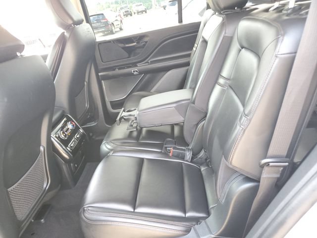 Used 2023 Lincoln Aviator 2WD image 14