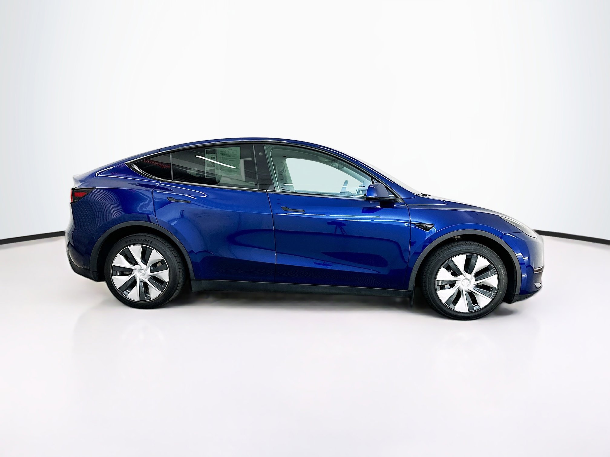 Used 2023 Tesla Model Y Long Range image 10