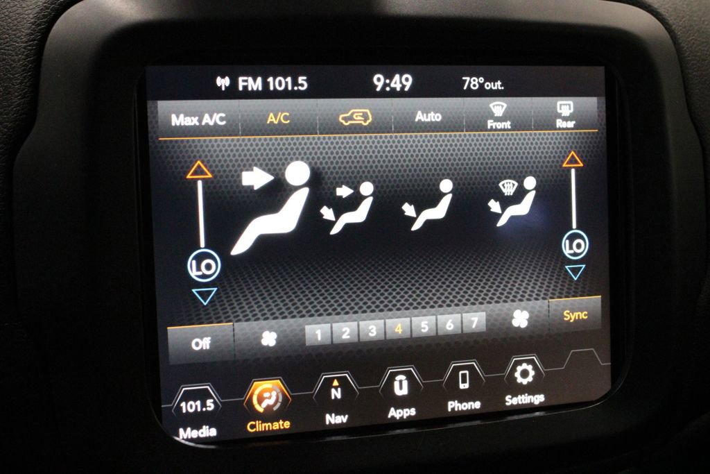 Used 2021 Jeep Renegade Latitude image 34