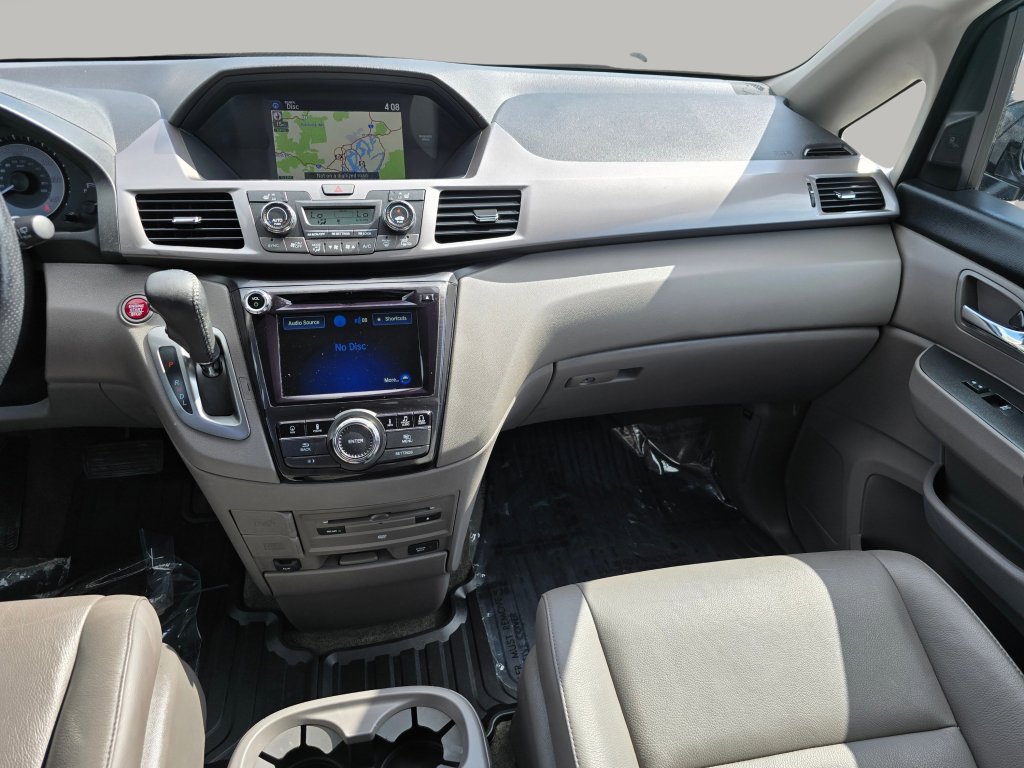 Used 2016 Honda Odyssey Touring Elite image 4