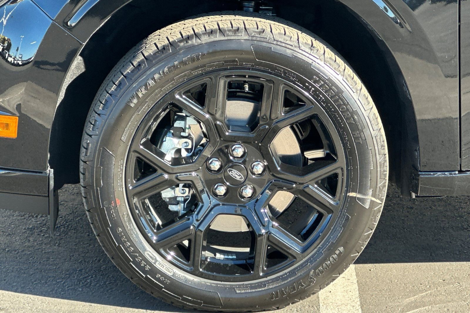 New 2026 Ford Maverick Lobo image 23