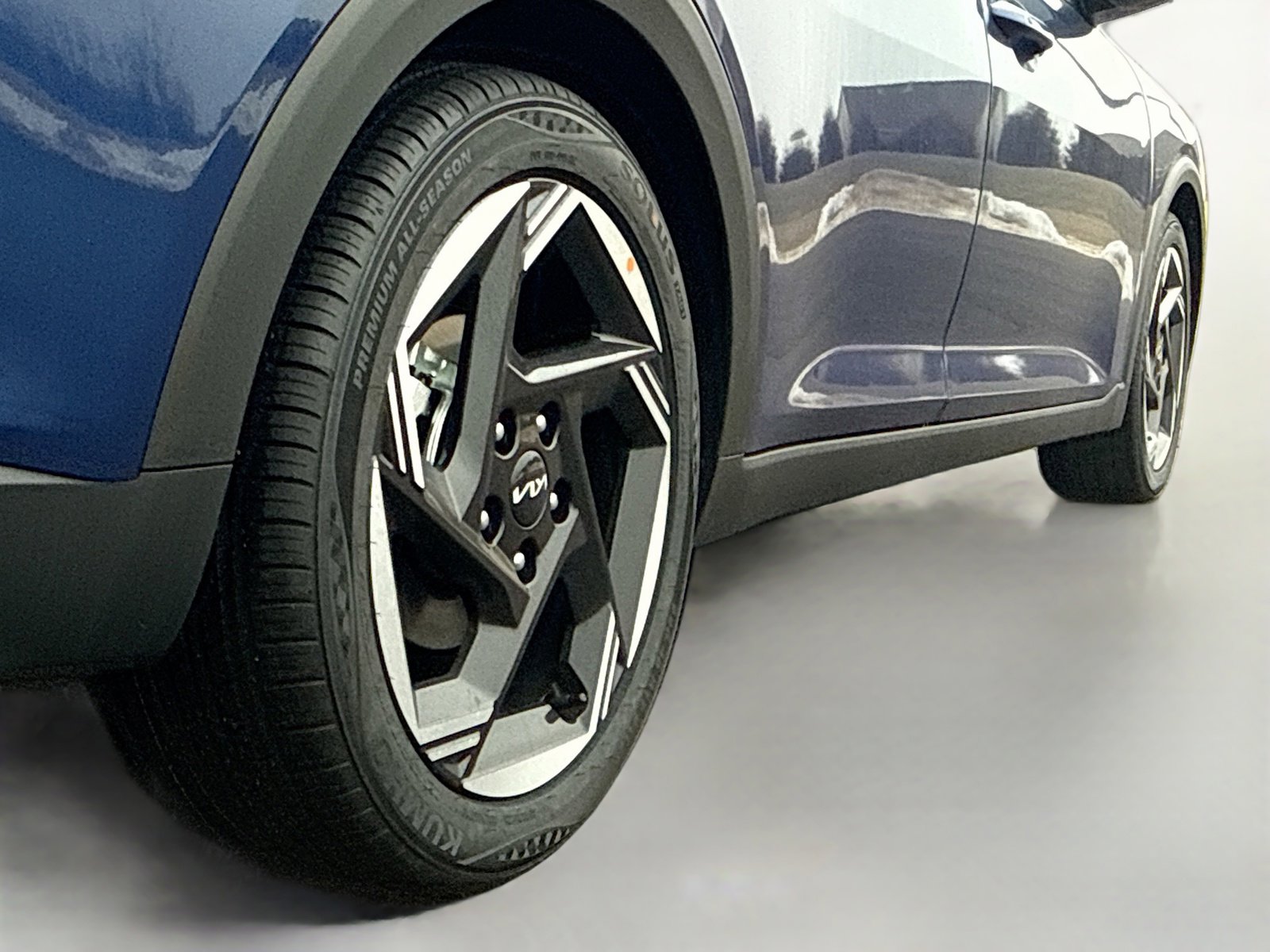 New 2026 Kia K4 EX image 12