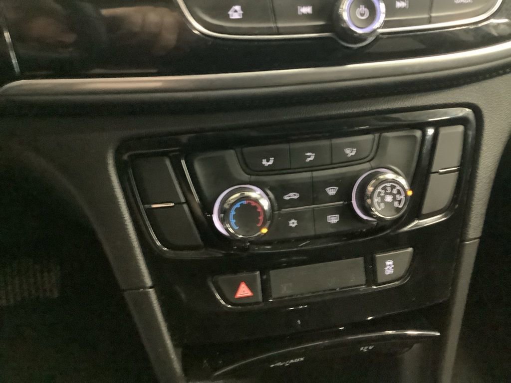 Used 2018 Buick Encore Preferred FWD image 19