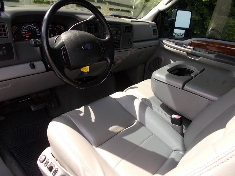 Used 2004 Ford F350 Lariat AWD/4WD image 28