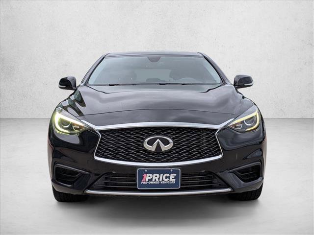 Used 2017 INFINITI QX30 FWD video 2