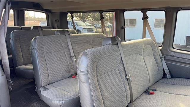 Used 2017 Chevrolet Express 3500 LT w/ LT Preferred Equipment Group image 11