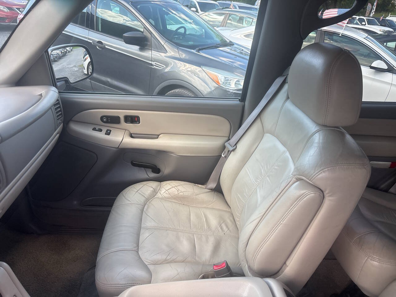 Used 2002 Chevrolet Tahoe LT AWD/4WD image 10